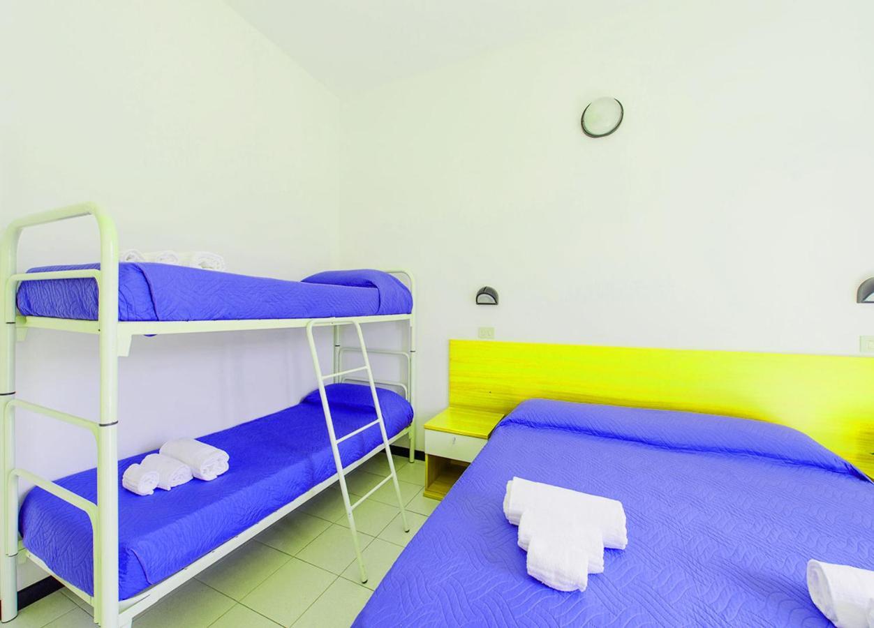 Hotel Paloma Beach Front Chiringuitos Time Rimini Dış mekan fotoğraf
